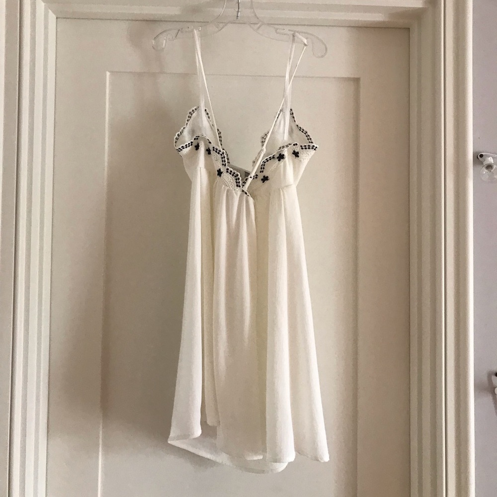 Ecote Mini Dress - Picture 3 of 6